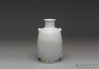 图片[2]-Porcelain vase with loops in white glaze, Xing ware, Tang dynasty (618-907)-China Archive